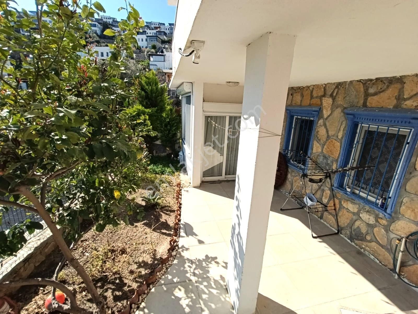 Bodrum Gümüşlükte Satılık Özel Plajlı Sitede Müstakil Bahçeli Villa - Görsel 5