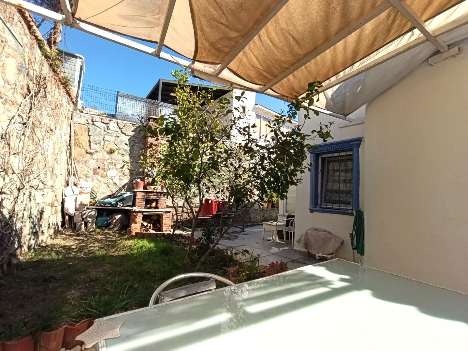 Bodrum Gümüşlükte Satılık Özel Plajlı Sitede Müstakil Bahçeli Villa - Görsel 13