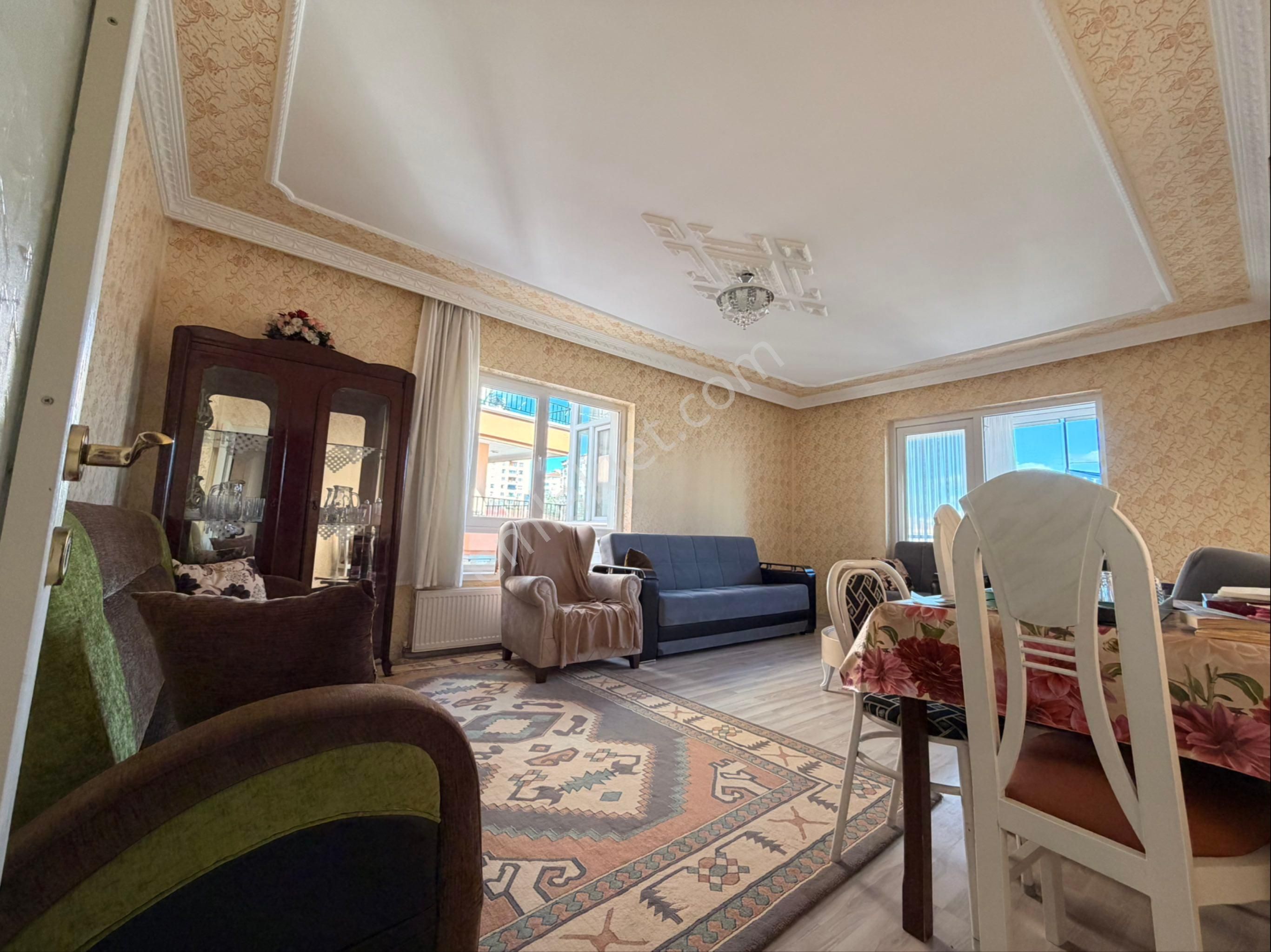 Osmangazi Mah Asansörlü 2 Cepheli E.banyolu Lüx Geniş 3+1 - Görsel 2