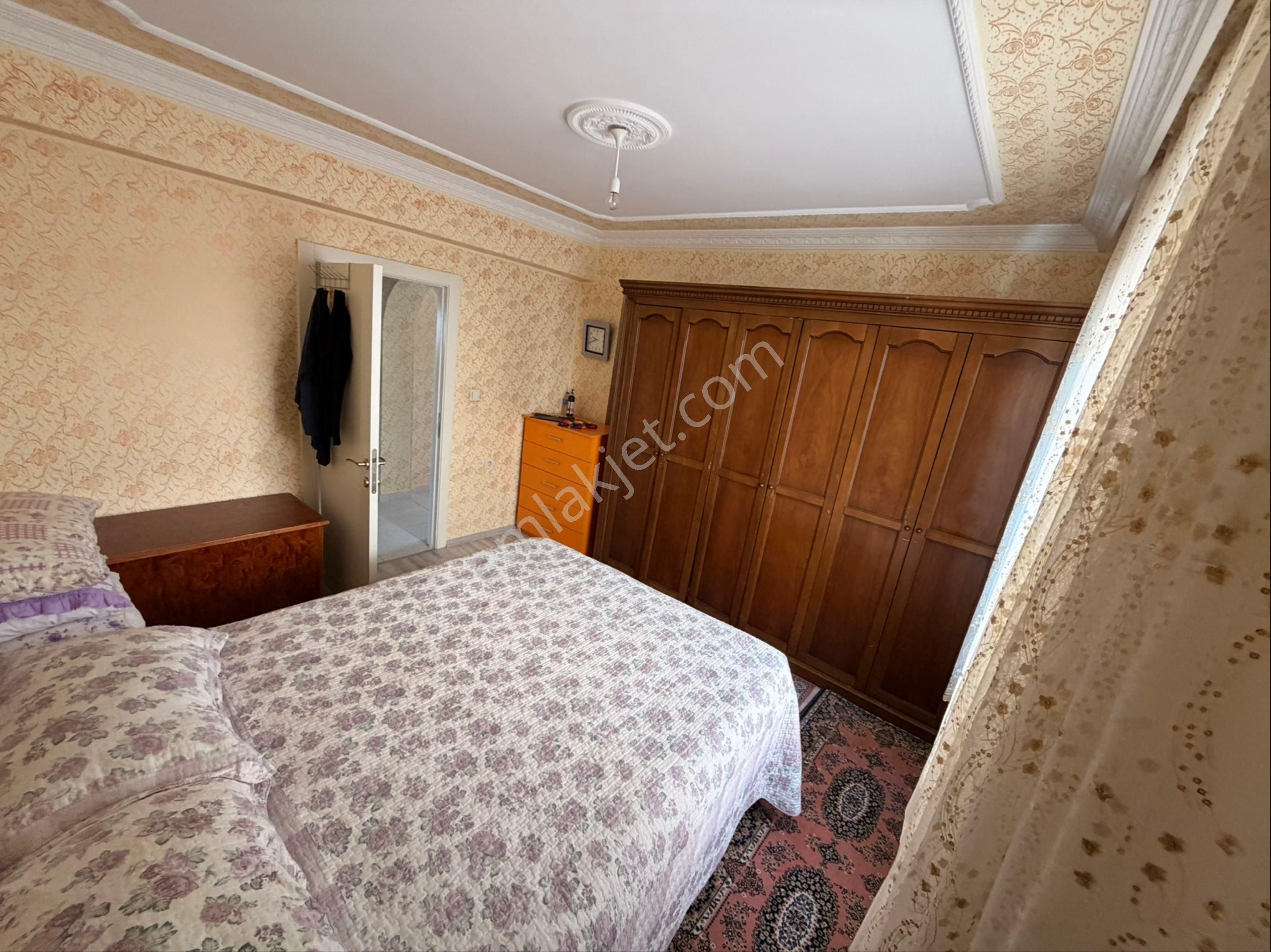 Osmangazi Mah Asansörlü 2 Cepheli E.banyolu Lüx Geniş 3+1 - Görsel 16