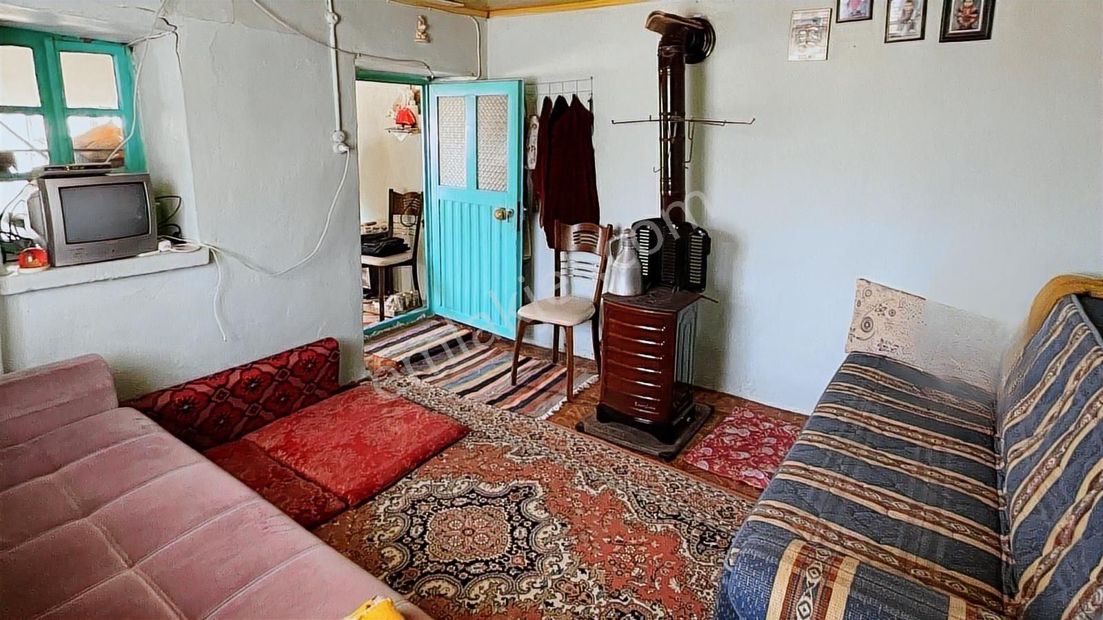 Torbalı Saipler'de Evi Olan Köyiçi İmarlı Satılık 467 M² Arsa - Görsel 27