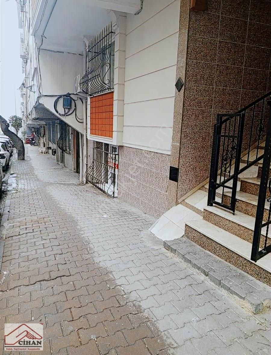 Çobançeşmede Müstakil Tadında, Bahçeli & Ayrı Mutfaklı 1+1