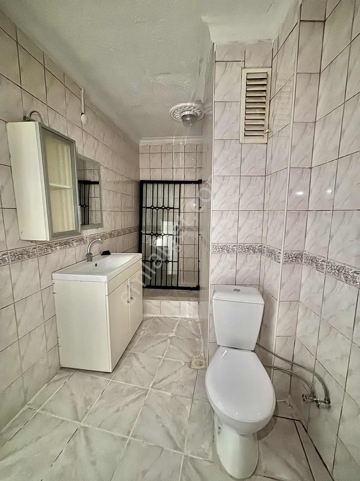 Beyoğlu Kadı Mehmet Efendi Mahallesinde Satılık 2+1 Boş Daire - Görsel 2