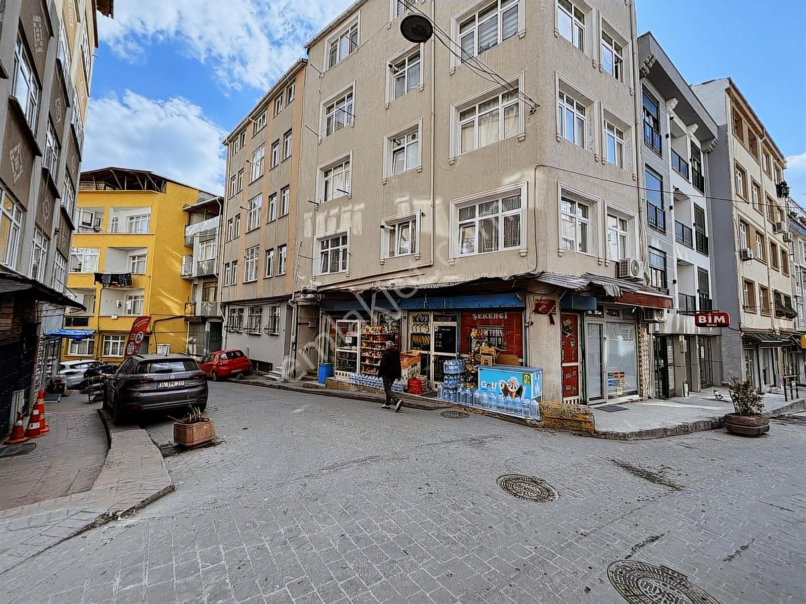 Beyoğlu Kadı Mehmet Efendi'de Satılık 1+1 Yenilenmiş Boş Daire - Görsel 4