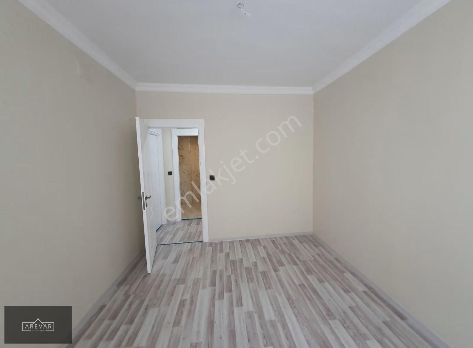 Coşkun İbili'den Sibel Towers'ta Satılık Arakat 2+1 Daire - Görsel 3