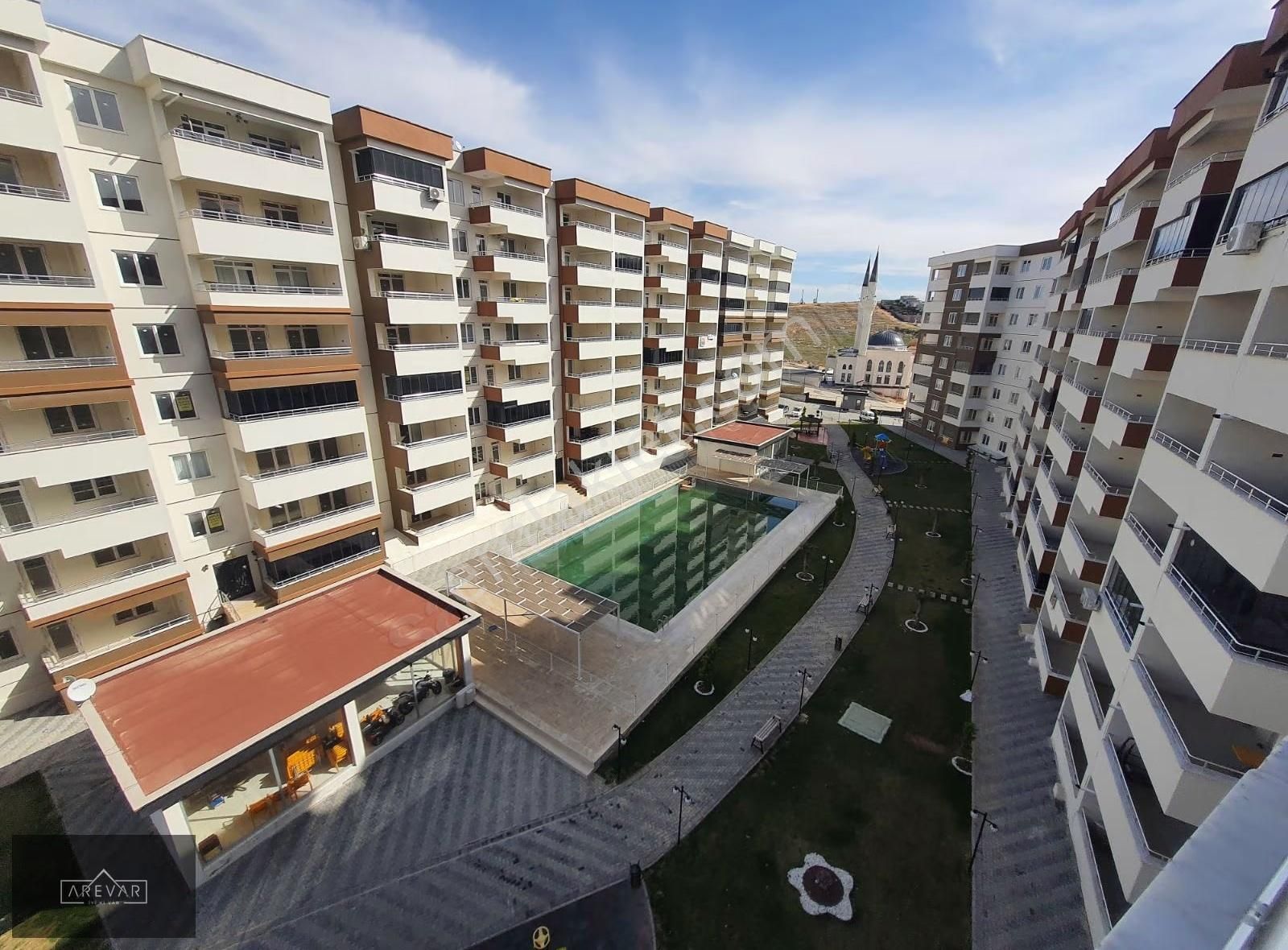 Coşkun İbili'den Sibel Towers'ta Satılık Arakat 2+1 Daire