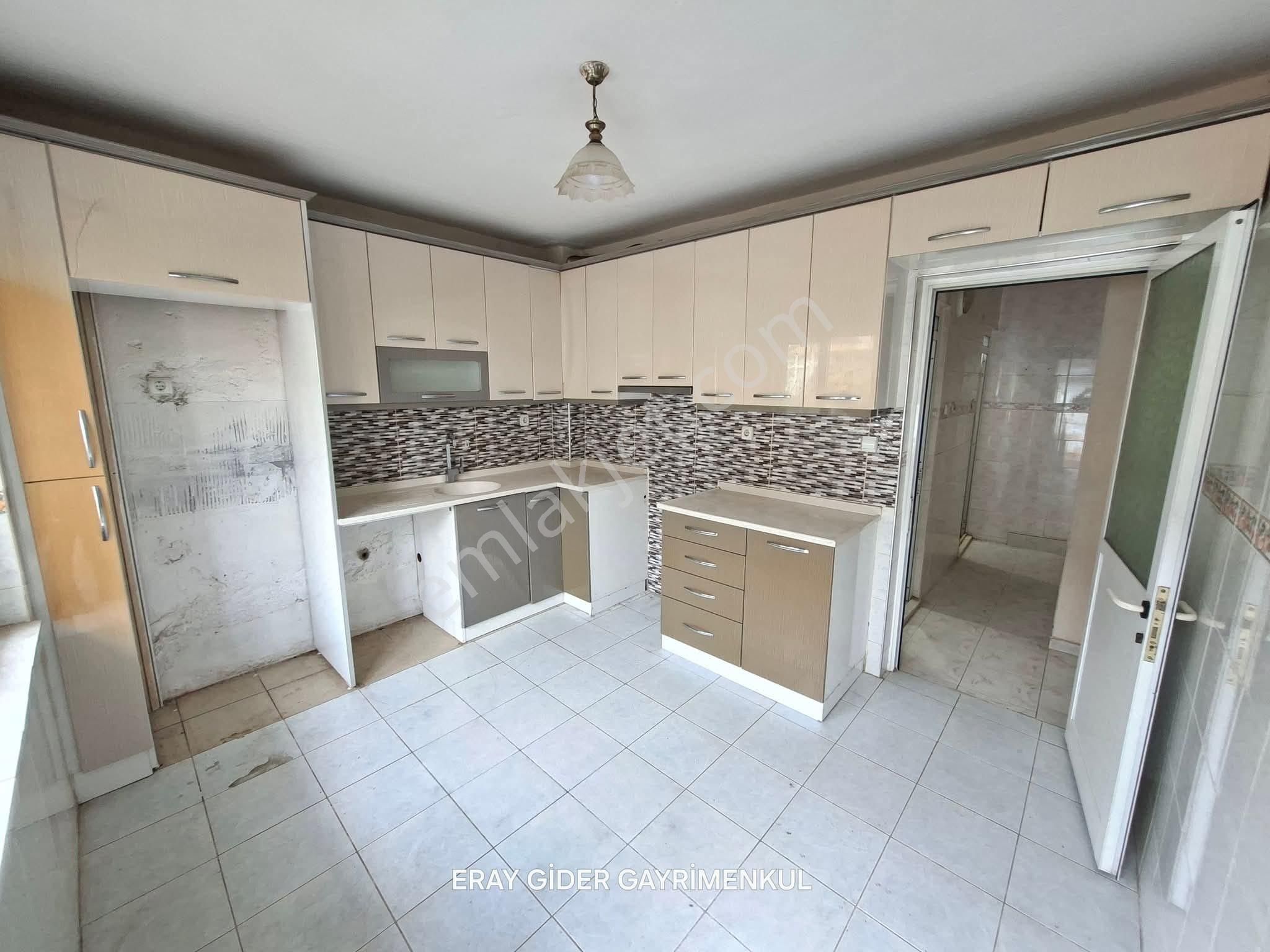 Zafer Mahallesi-pazar Yanı-köşe Başı-banyo -mutfak Yeni Yapılı - Görsel 4