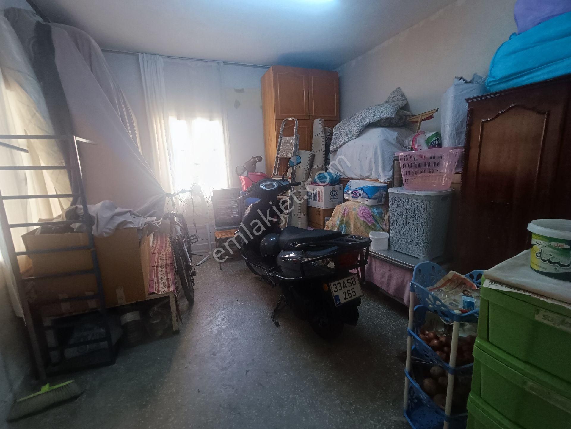 Mersin Sağlık Mahallesi 2 Katlı Müstakil Komple Satılık - Görsel 30