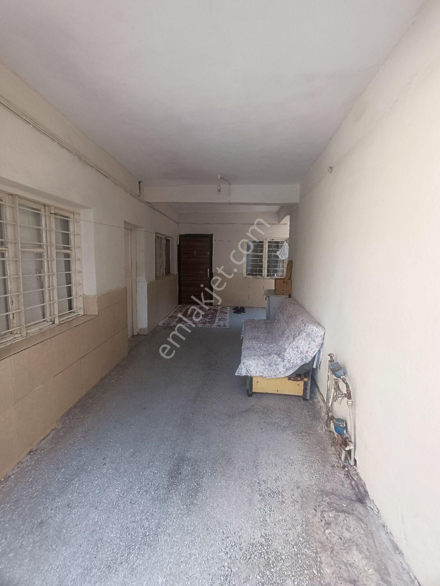 Mersin Sağlık Mahallesi 2 Katlı Müstakil Komple Satılık - Görsel 23