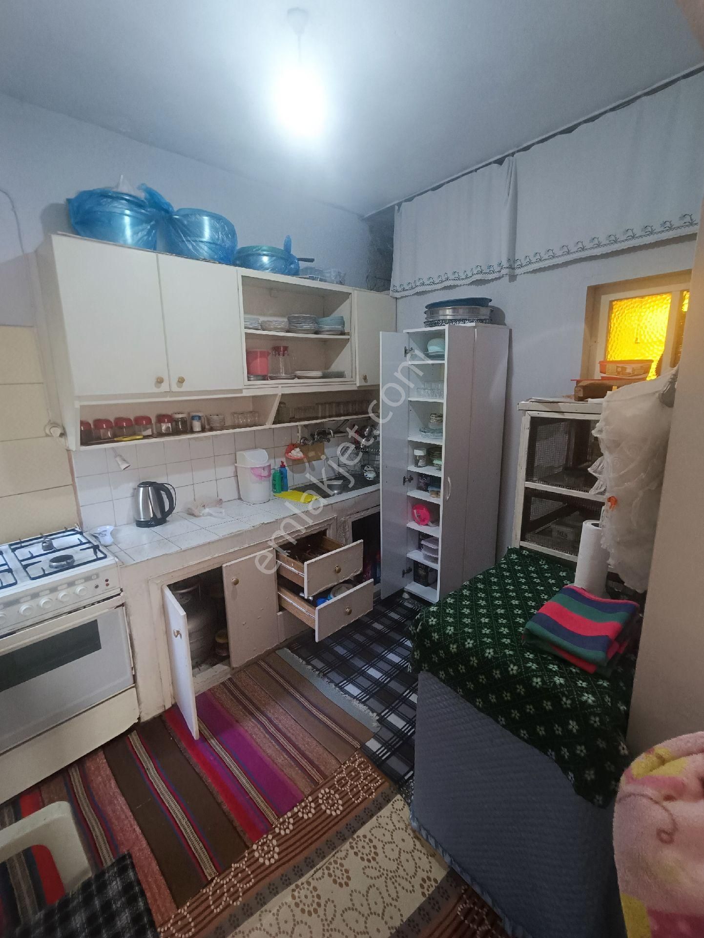 Mersin Sağlık Mahallesi 2 Katlı Müstakil Komple Satılık - Görsel 25