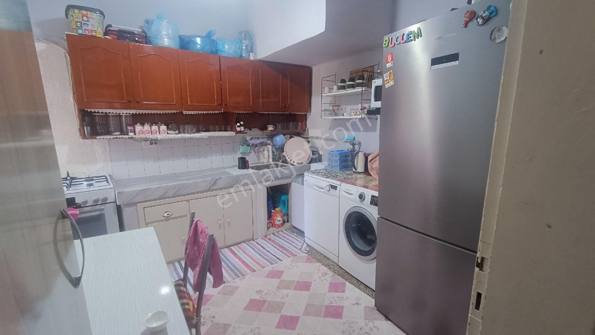 Mersin Sağlık Mahallesi 2 Katlı Müstakil Komple Satılık - Görsel 3