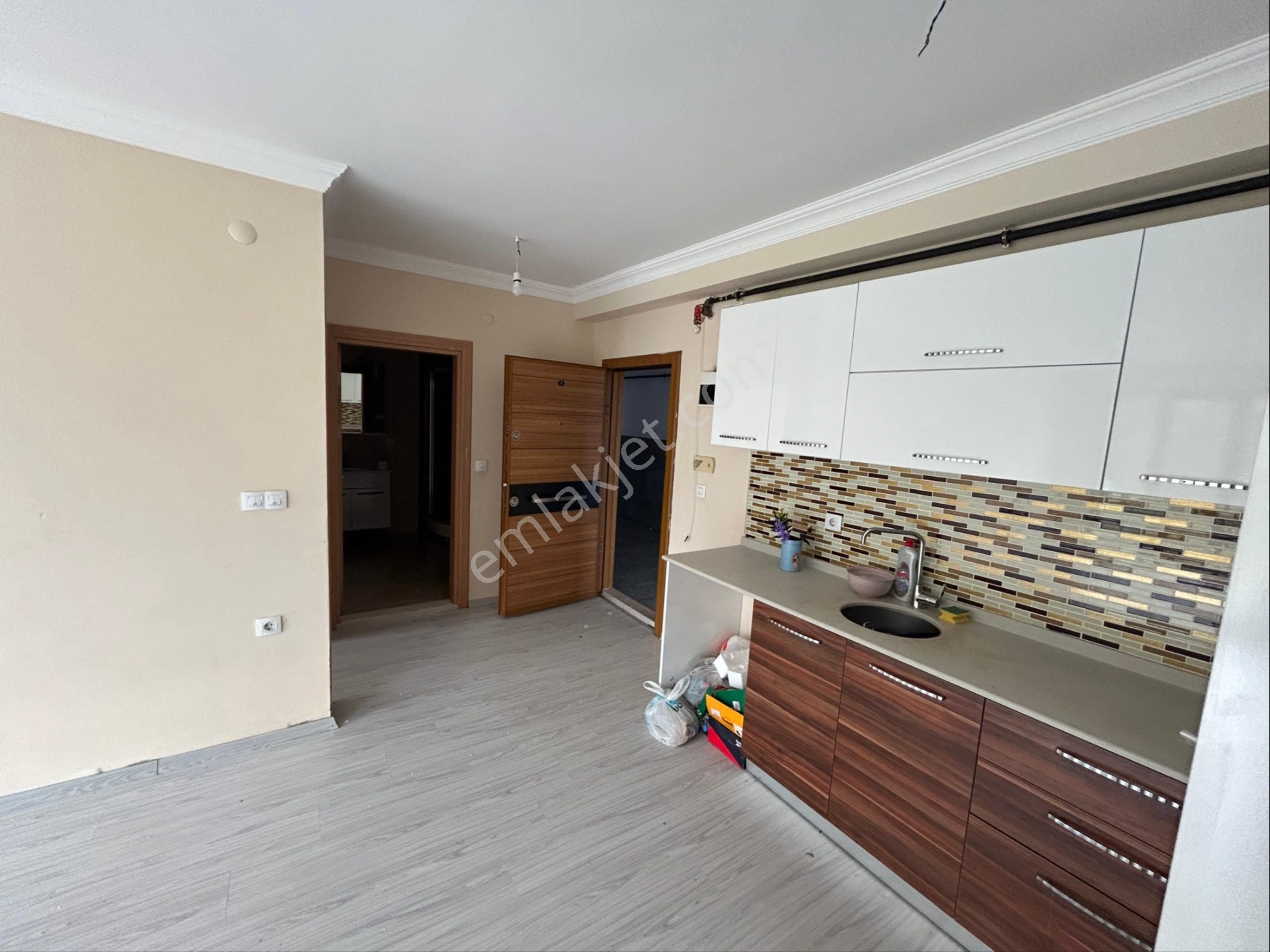 Trabzon Pelitli De Satılık 1+1 Daire - Görsel 2