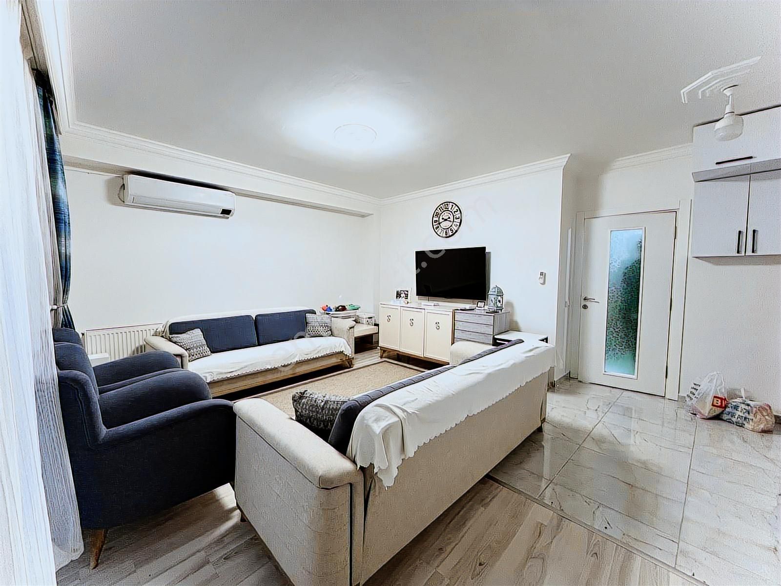 Antalya Şehir Merkezinde Ferah Ve Kullanışlı 2+1 Satılık Daire - Görsel 2