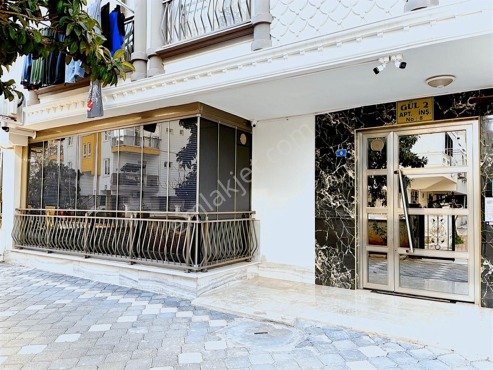 Antalya Şehir Merkezinde Ferah Ve Kullanışlı 2+1 Satılık Daire - Görsel 11