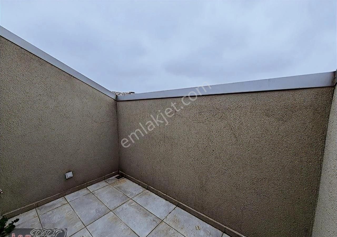 Şişli Feriloft Sitesinde Satılık 2+1 Dubleks Daire