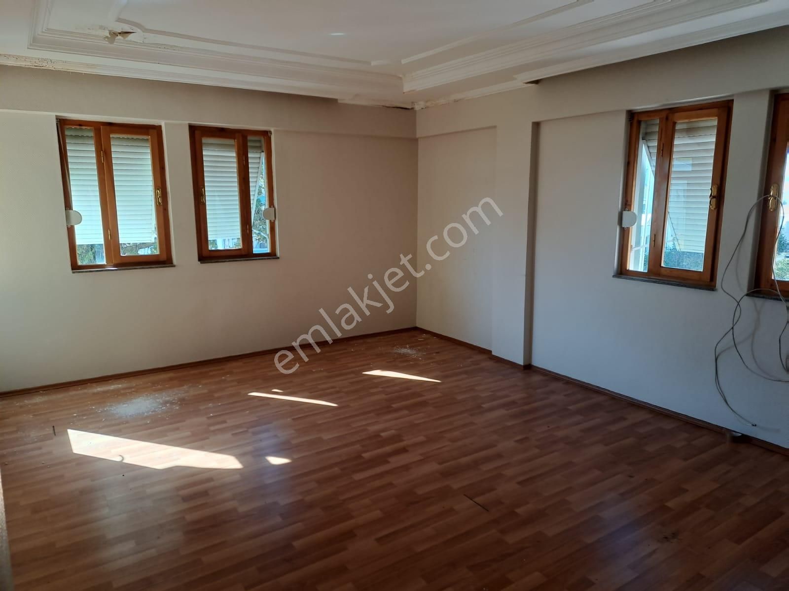 Temiz Bakımlı Ferah Bir Ev