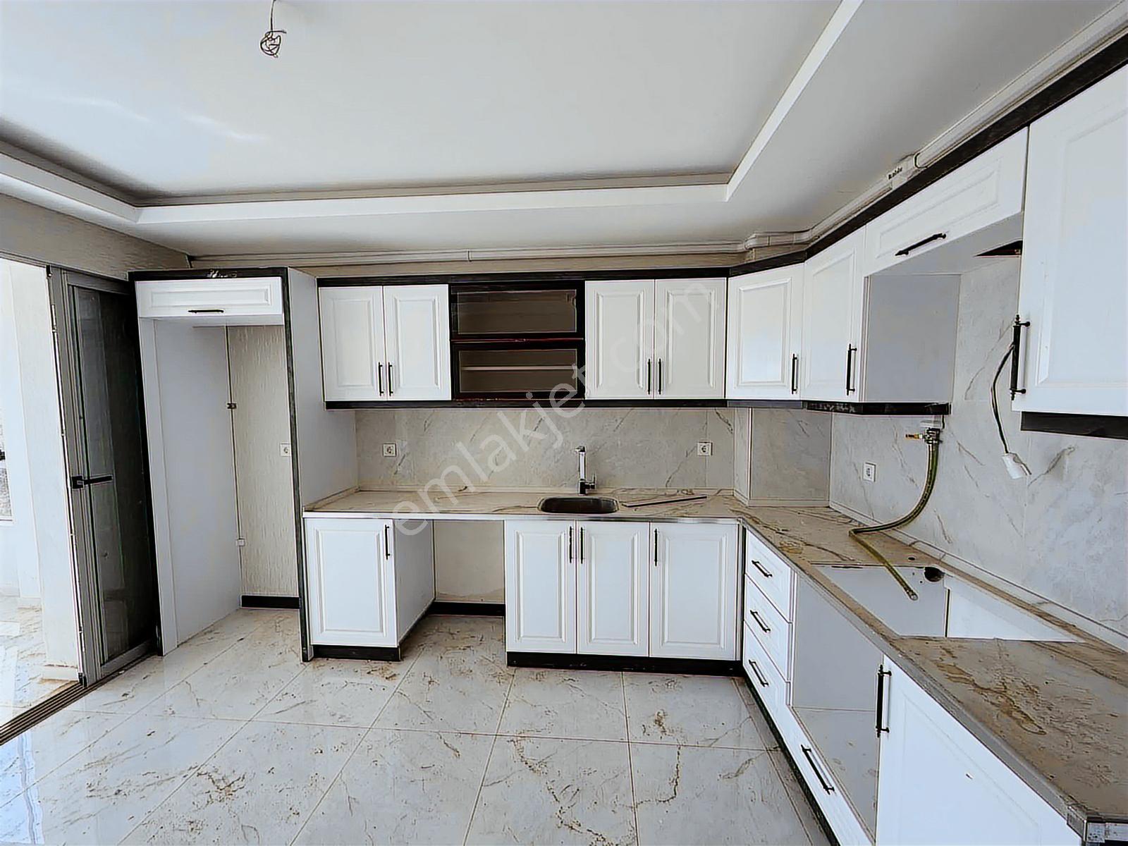 Uygan'dan Muratbey Mah. 3+1 155m² Yeni Gelişen Mevkii Arakat - Görsel 2