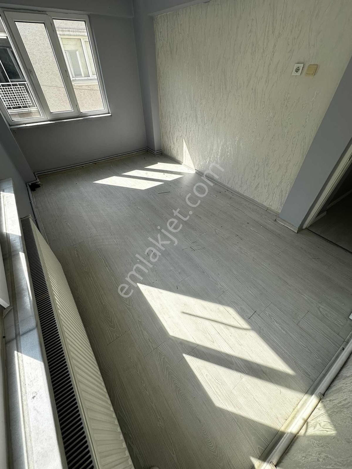 Metroya 4 Dk Mesafede 2+1 Ara Kat 90m2 Bakımlı Kiralık Daire - Görsel 4