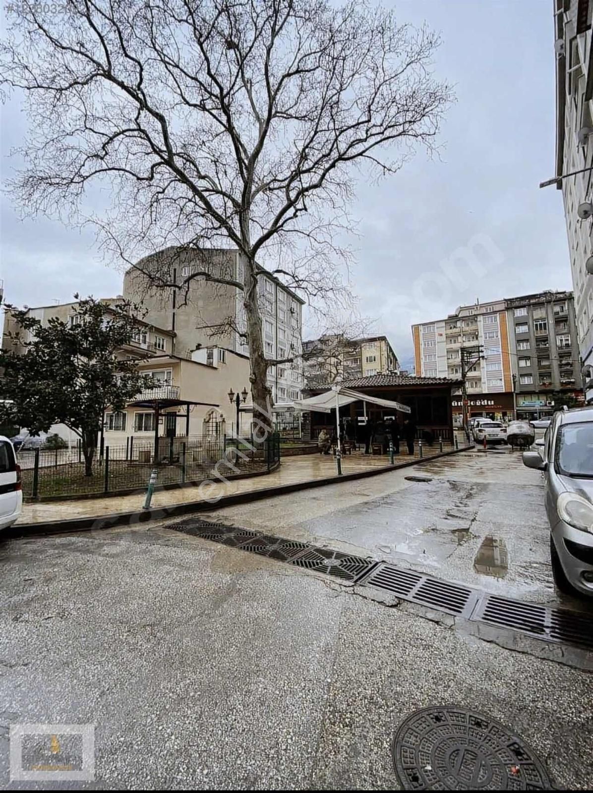 Metroya 4 Dk Mesafede 2+1 Ara Kat 90m2 Bakımlı Kiralık Daire - Görsel 3