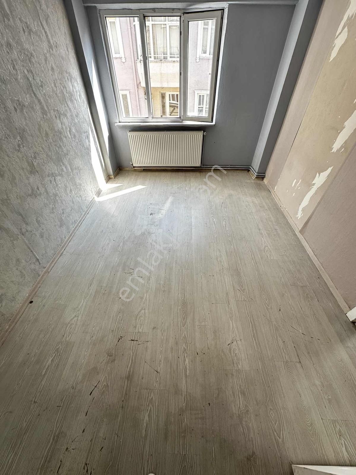 Metroya 4 Dk Mesafede 2+1 Ara Kat 90m2 Bakımlı Kiralık Daire - Görsel 17