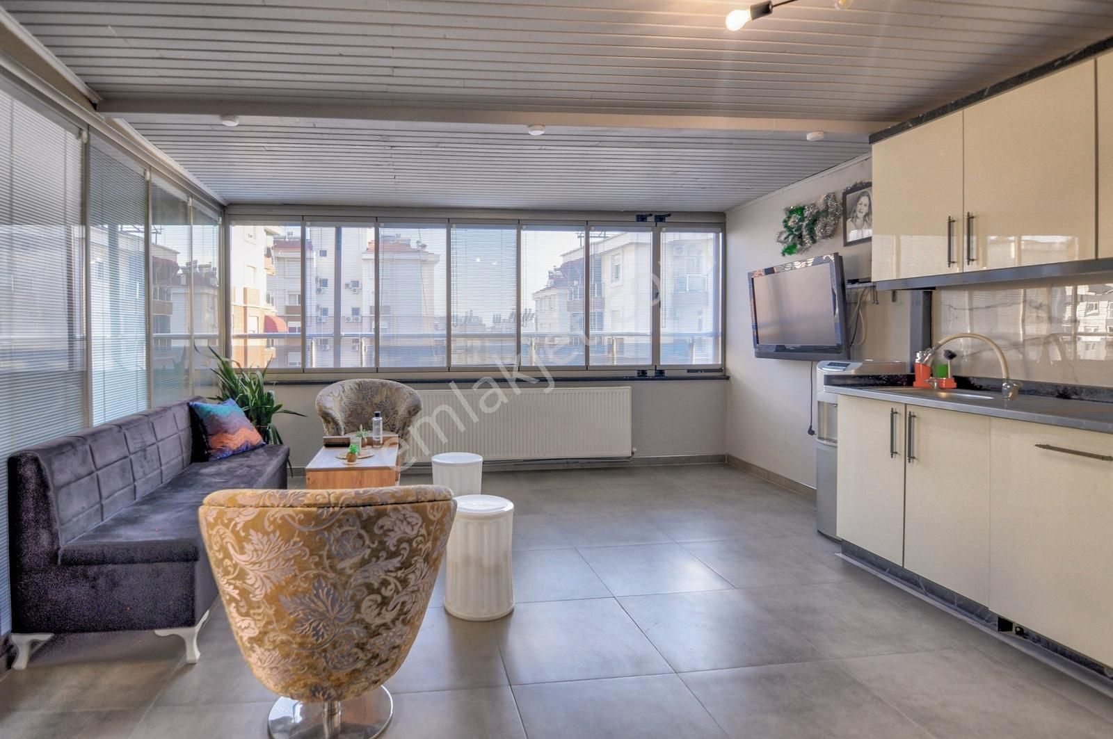 Yenigünde Şık Tasarımlı 5+1 Dubleks İki Daire Olarak Kullanım - Görsel 34