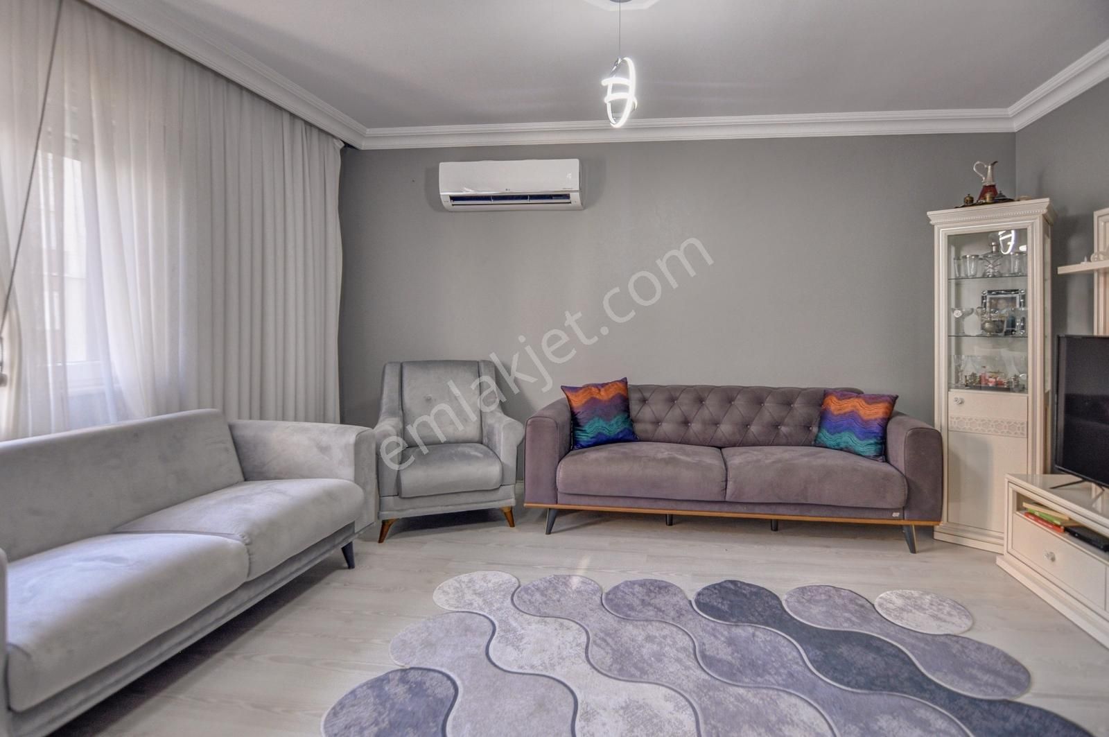 Yenigünde Şık Tasarımlı 5+1 Dubleks İki Daire Olarak Kullanım - Görsel 19