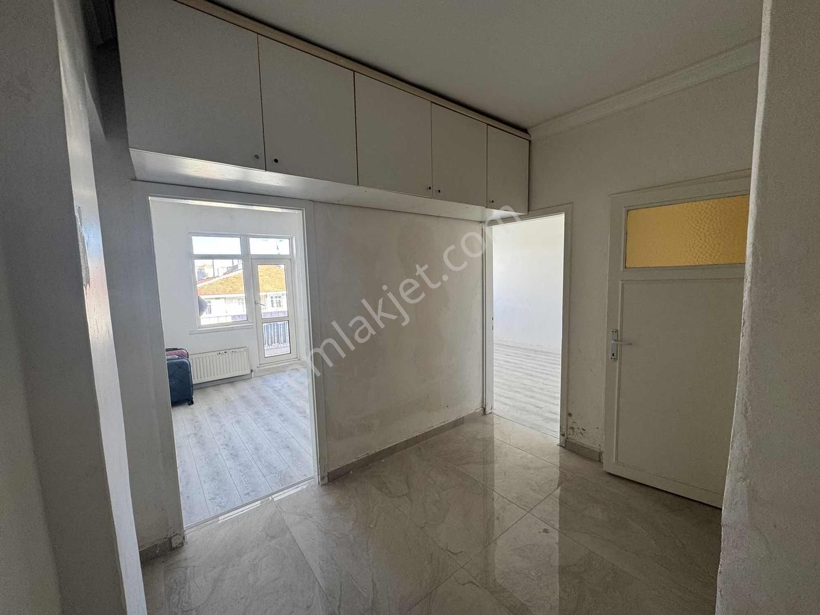 Tepebaşında Cadde Sırtı Metro Yakını Kiralık Daire - Görsel 10