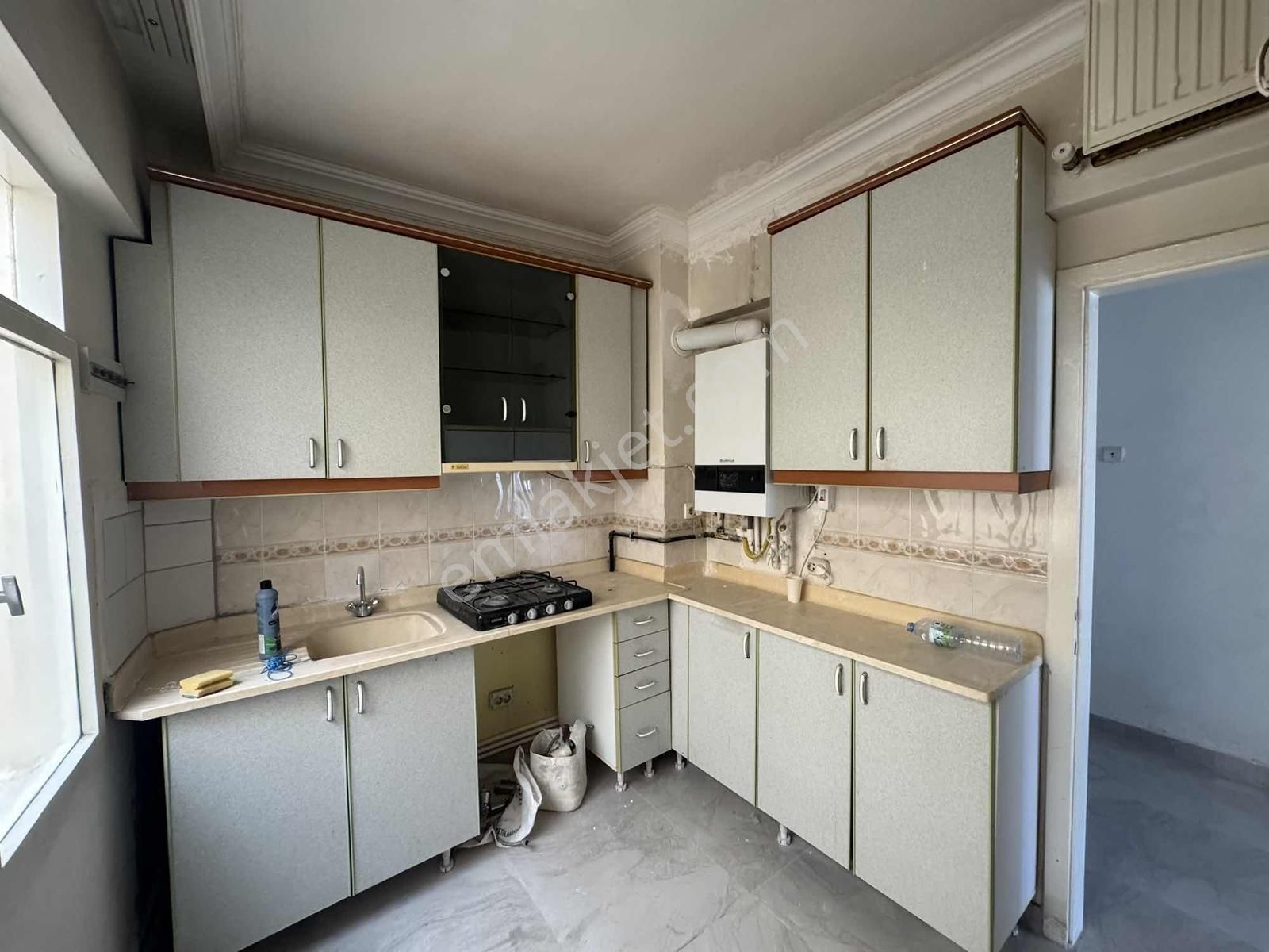 Tepebaşında Cadde Sırtı Metro Yakını Kiralık Daire - Görsel 12