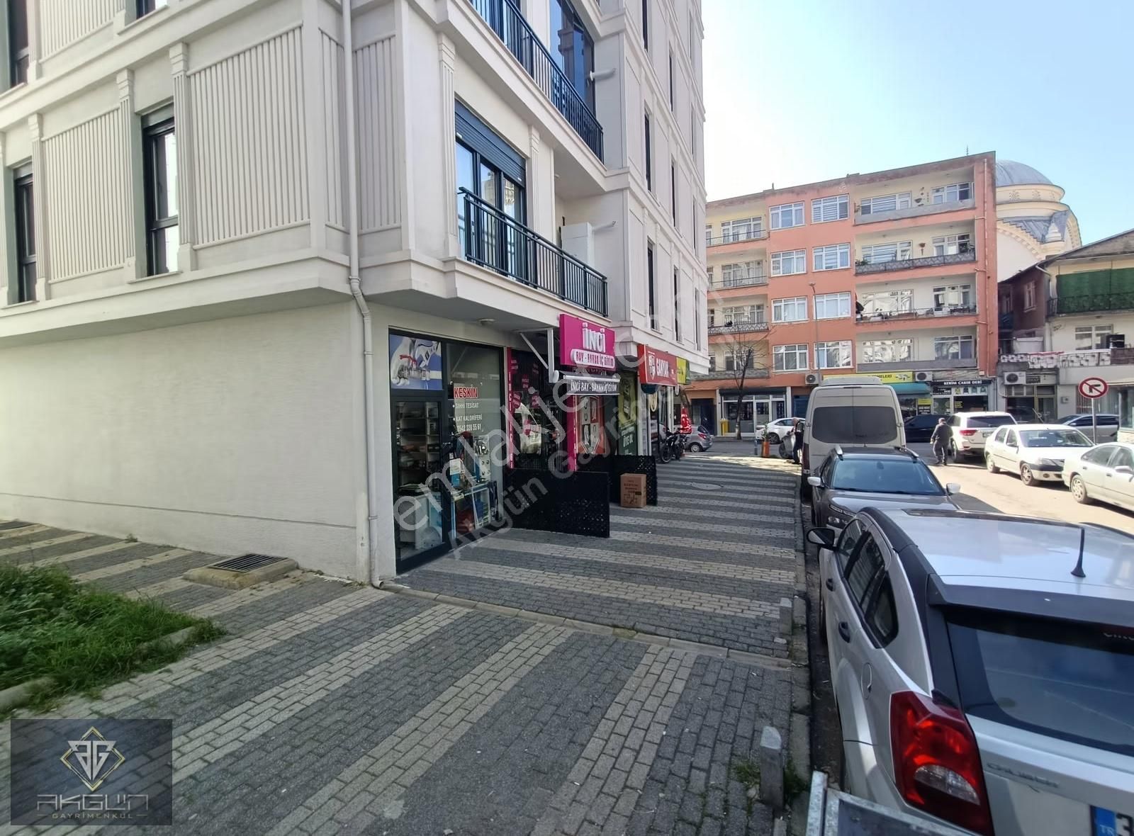 Akgün'den Çarşı İçinde Merkezi Konumda Kiralık Dükkan - Görsel 4