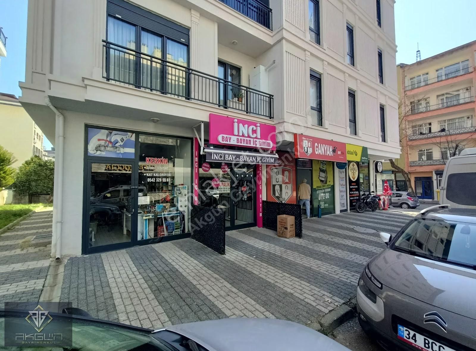 Akgün'den Çarşı İçinde Merkezi Konumda Kiralık Dükkan - Görsel 2