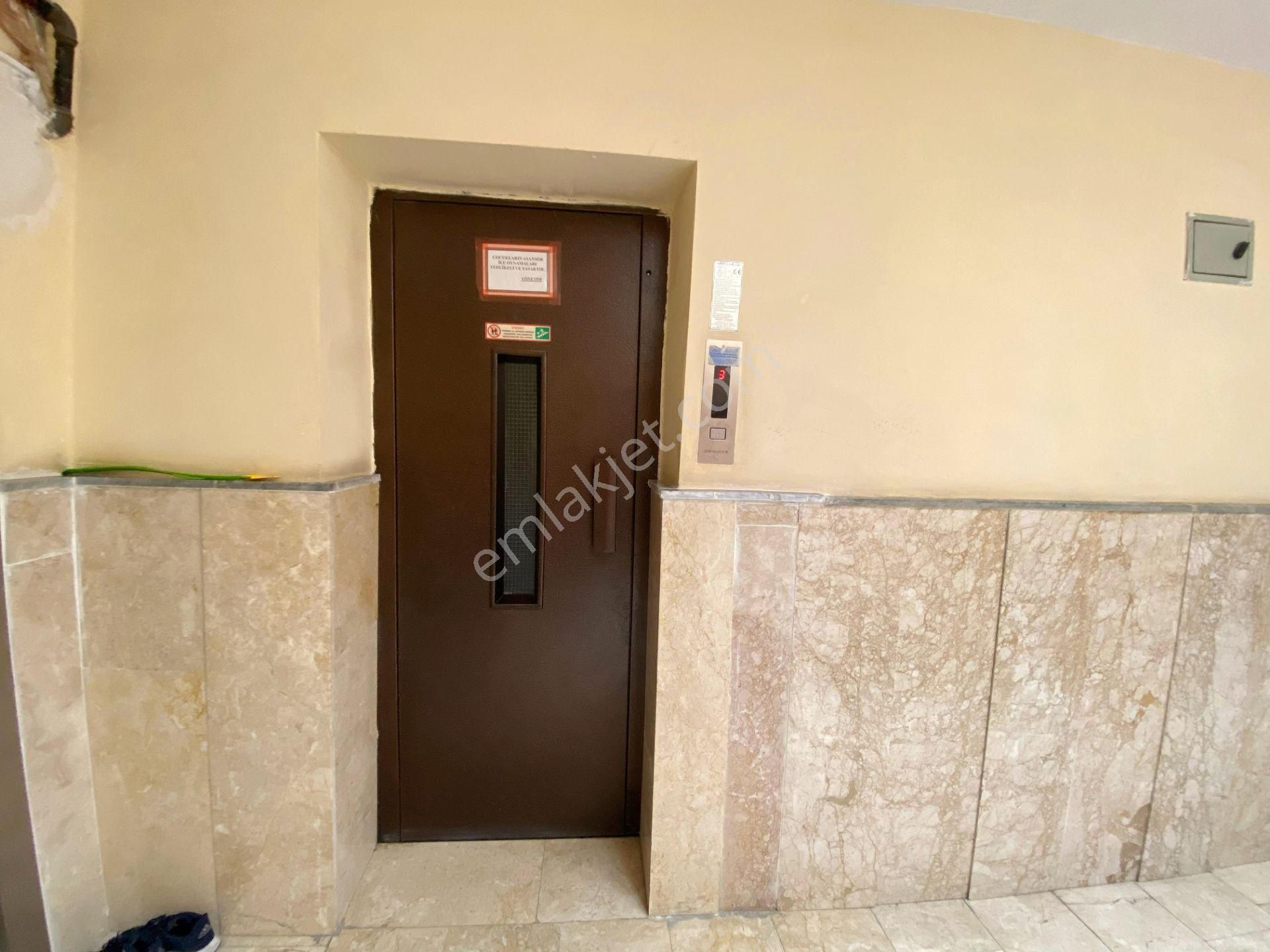 İncirli Mh. Çift Girişli Asansörlü Isı Yalıtımlı Bağımsız 5+1 - Görsel 34