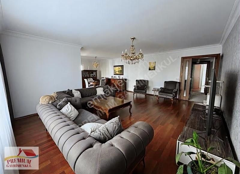 Sefaköy Kiptaş'ta 4+1 Satılık Daire - Görsel 17