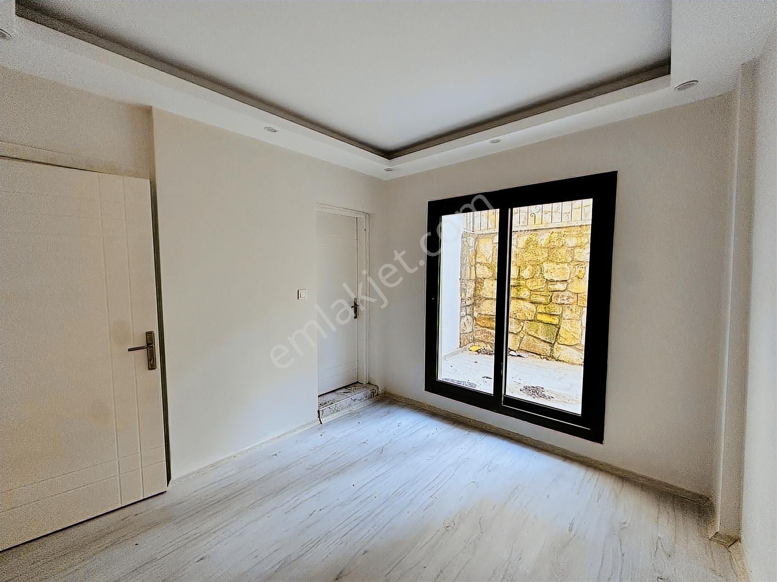 Foça Kazım Dirik Mah. Kiralık 3+1 Bahçeli Dubleks Daire - Görsel 32