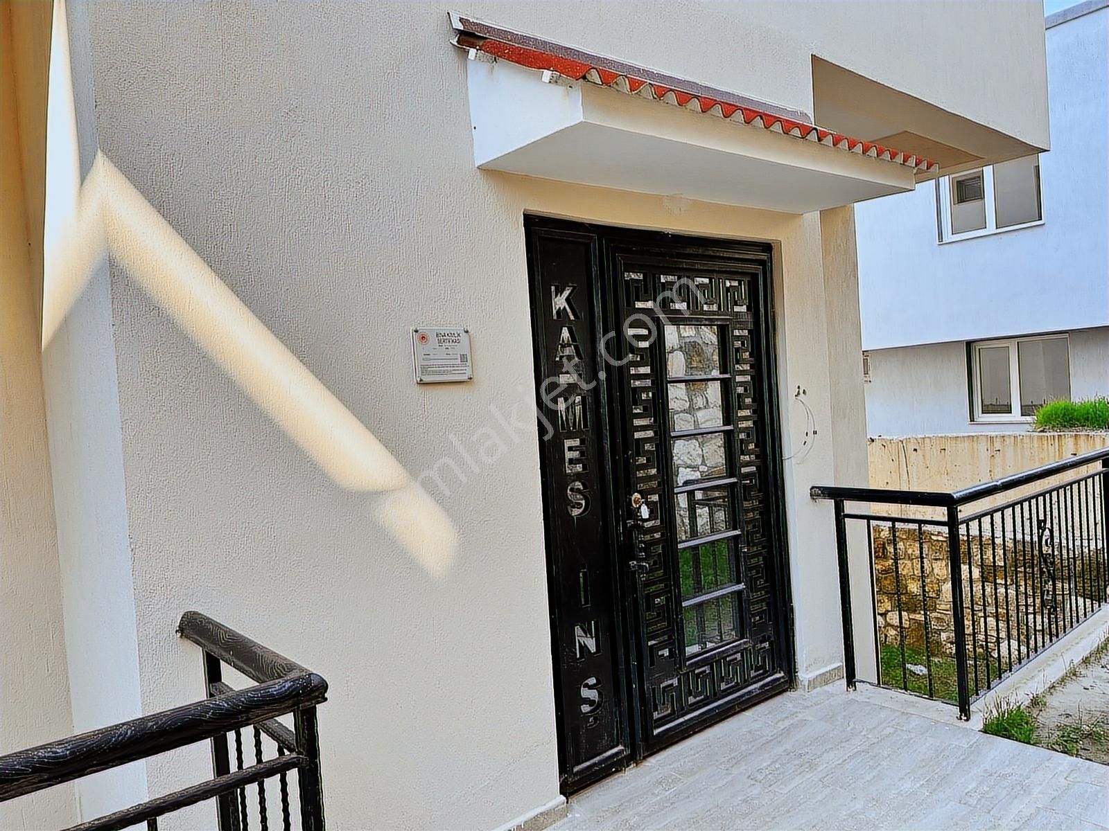 Foça Kazım Dirik Mah. Kiralık 3+1 Bahçeli Dubleks Daire - Görsel 18