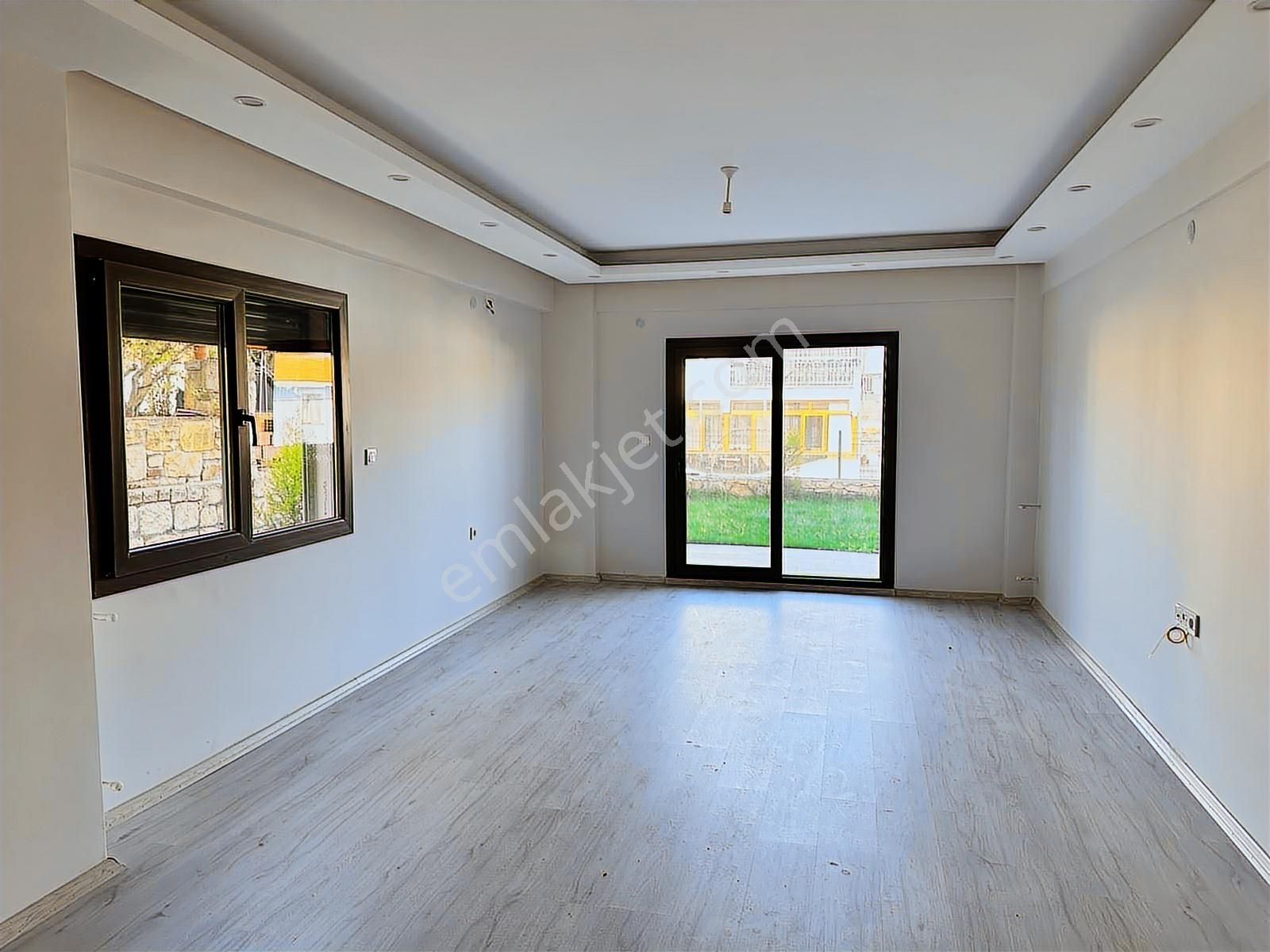 Foça Kazım Dirik Mah. Kiralık 3+1 Bahçeli Dubleks Daire - Görsel 5