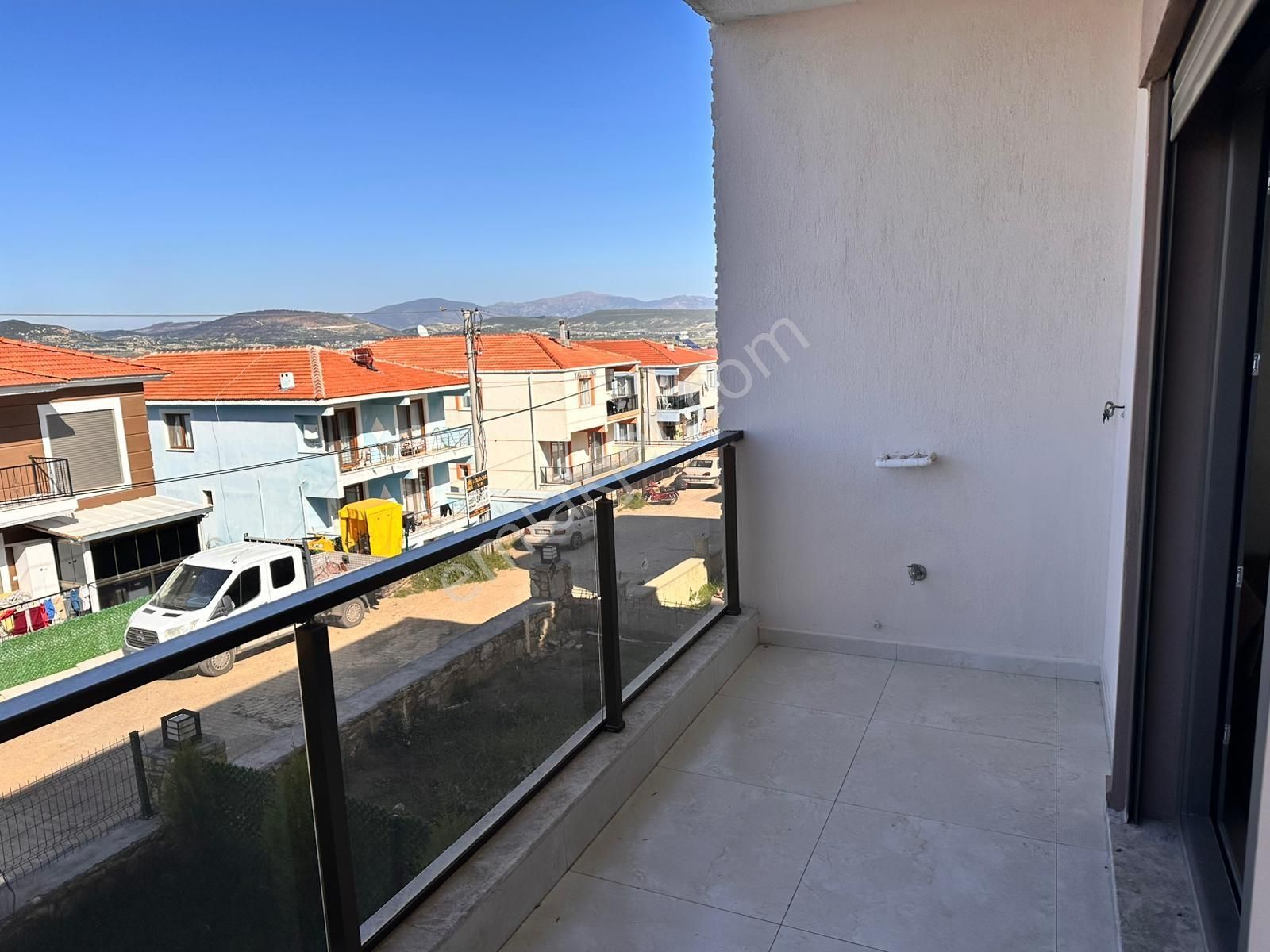 Foça Kazım Dirik Mah. Kiralık 3+1 Bahçeli Dubleks Daire - Görsel 22