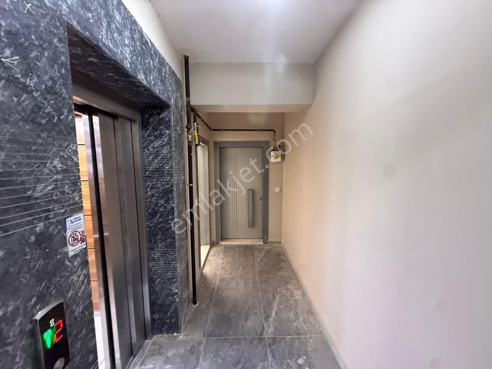 %70 Kredili Seyrekte Cadde Üzeri Lüx 1+1 Satılık Daire - Görsel 13