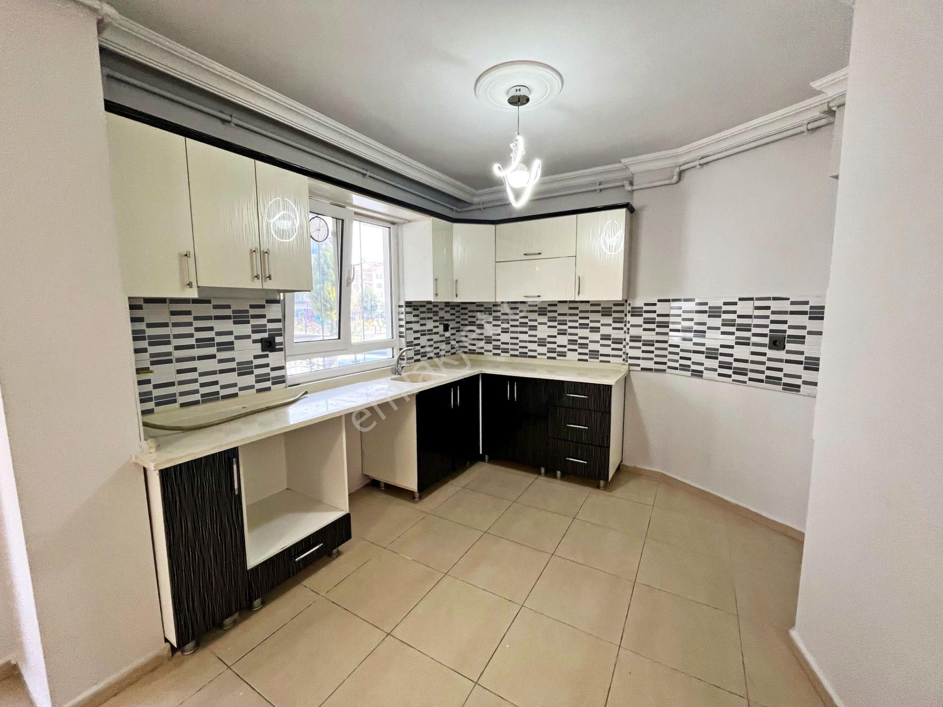 🛑🛑aktif'ten Akçay'da Satılık Nezih Muhitte Ön Cephe Doğalgazlı 8 Yaşında 2+1 Daire - Görsel 2