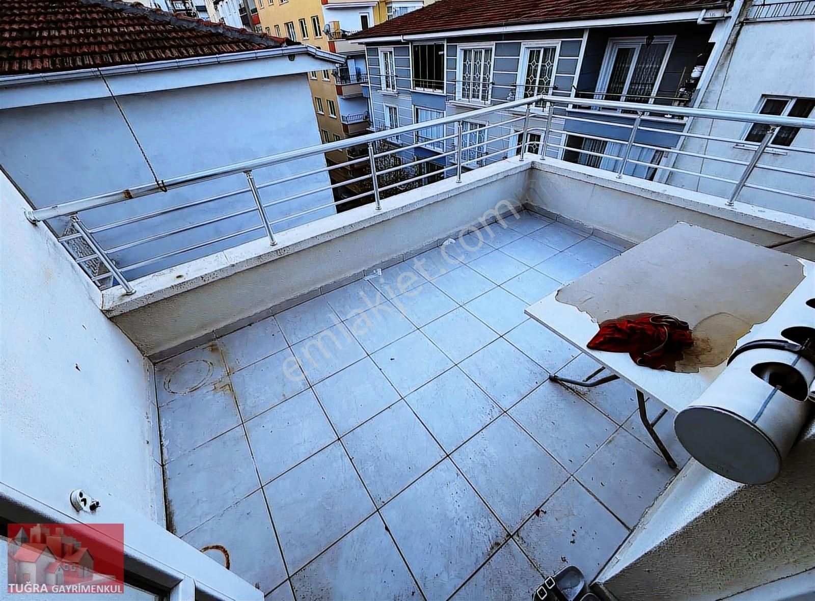 Merkezi Konumda Asansörlü 4+1 Yapılı Teraslı Dubleks Daire - Görsel 9