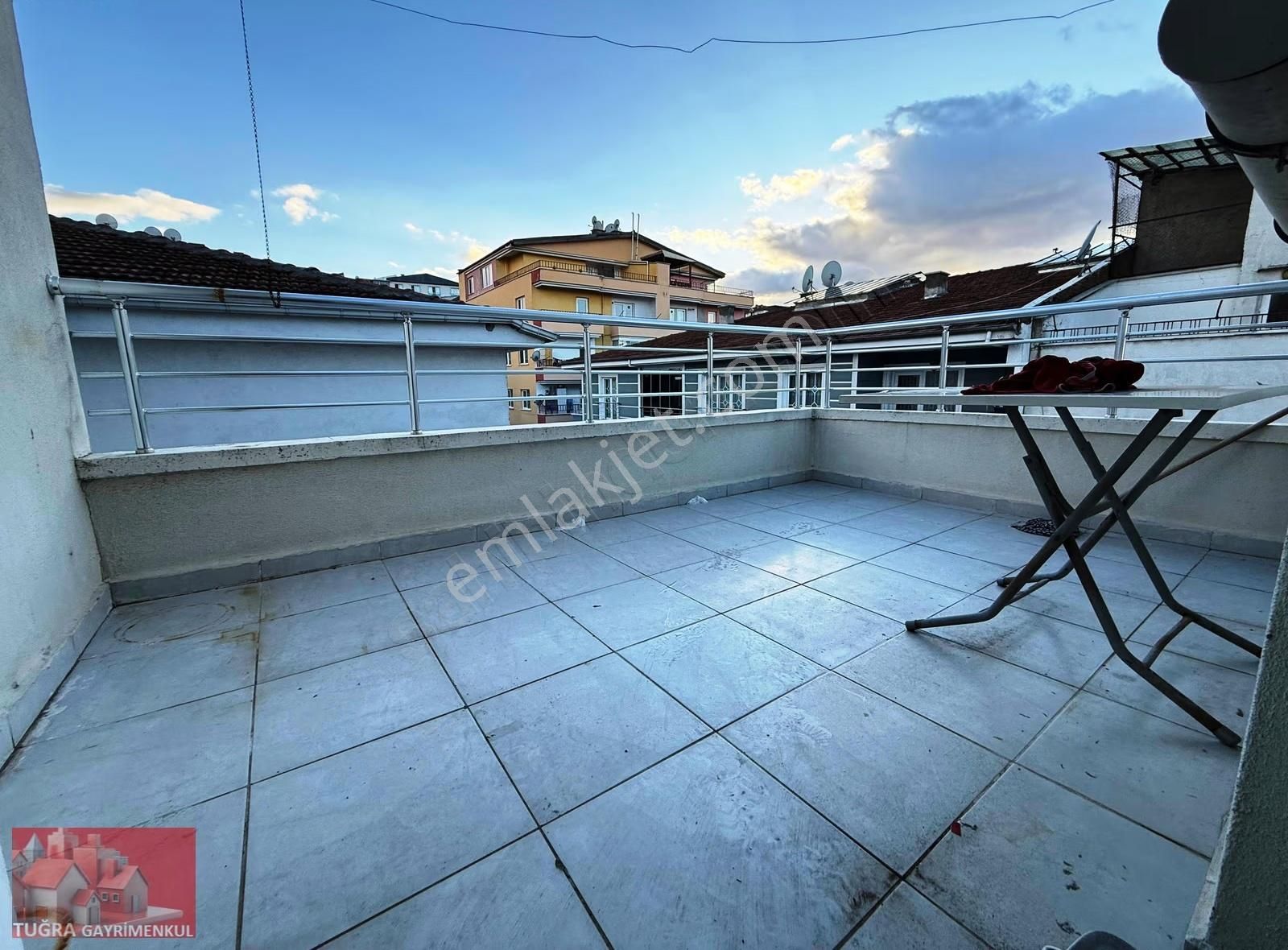 Merkezi Konumda Asansörlü 4+1 Yapılı Teraslı Dubleks Daire - Görsel 10