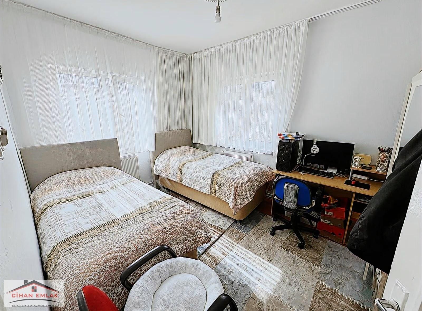 Cihan'dan Fırsat Karşıyaka Mahallesin'de 2.katta İskanlı Daire - Görsel 2