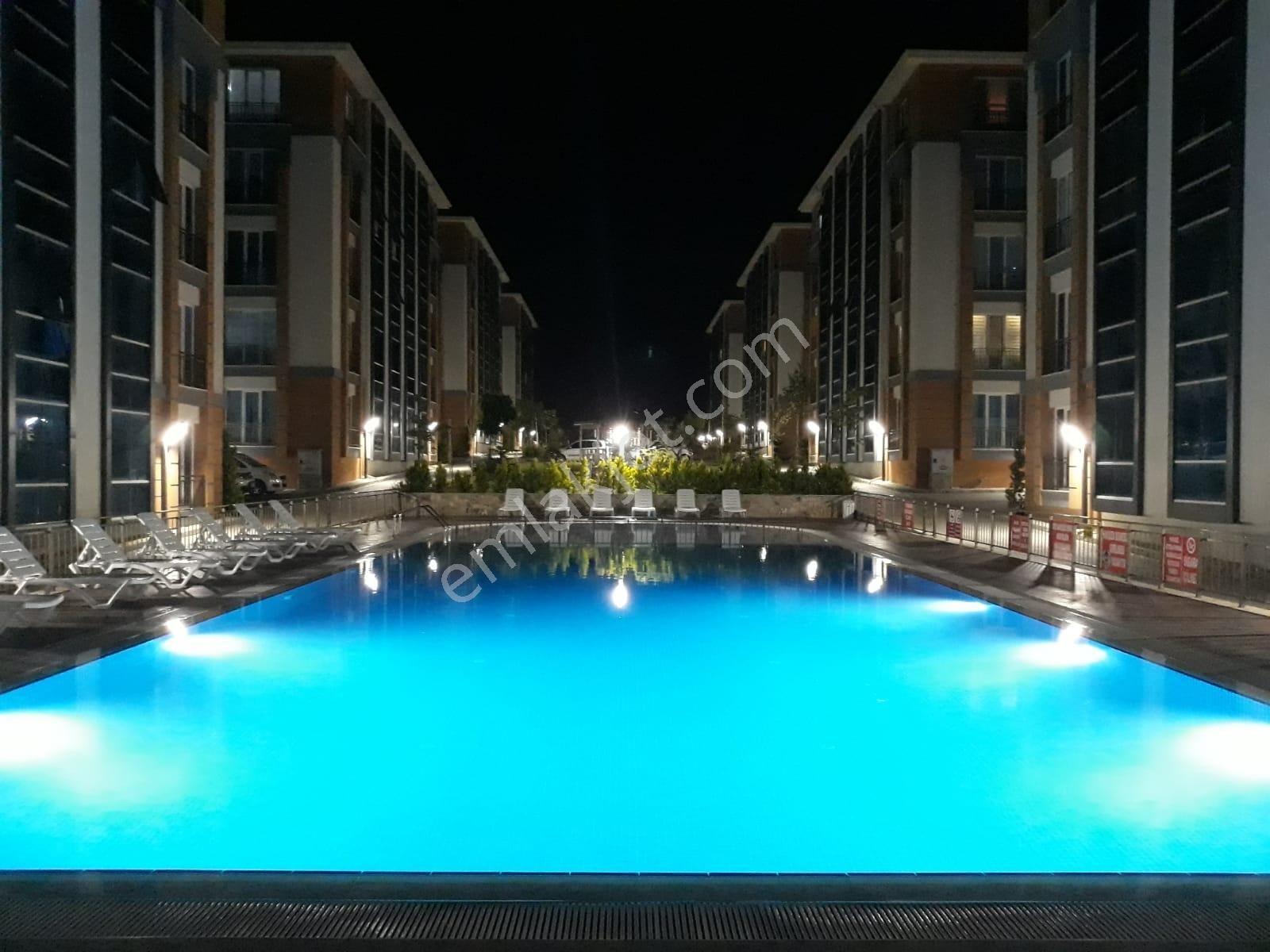Silivri M.sinan'da Havuz Cephe Site İçi Ara Kat 2+1 - Görsel 28