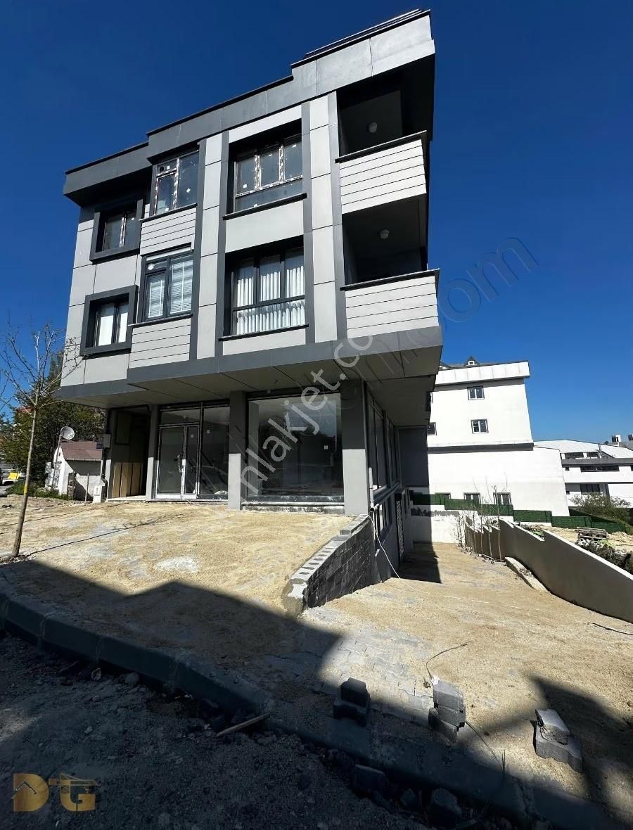 Deba İnşattan Taşoluk'ta Satılık 500 M2 Fırsat Dükkan