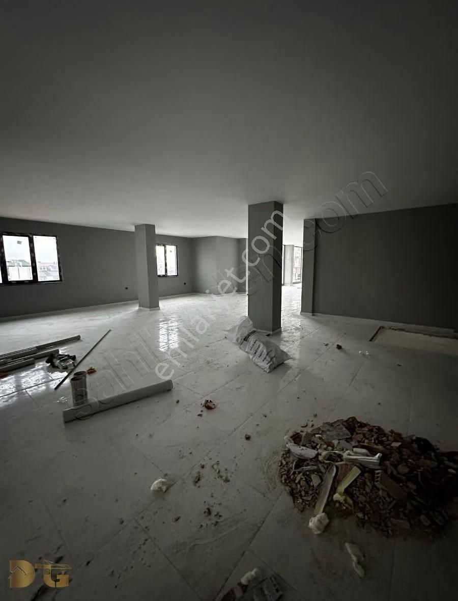 Taşoluk'ta Prestijli Lokasyonda Kiralık 500 M2 Sıfır Dükkan - Görsel 3