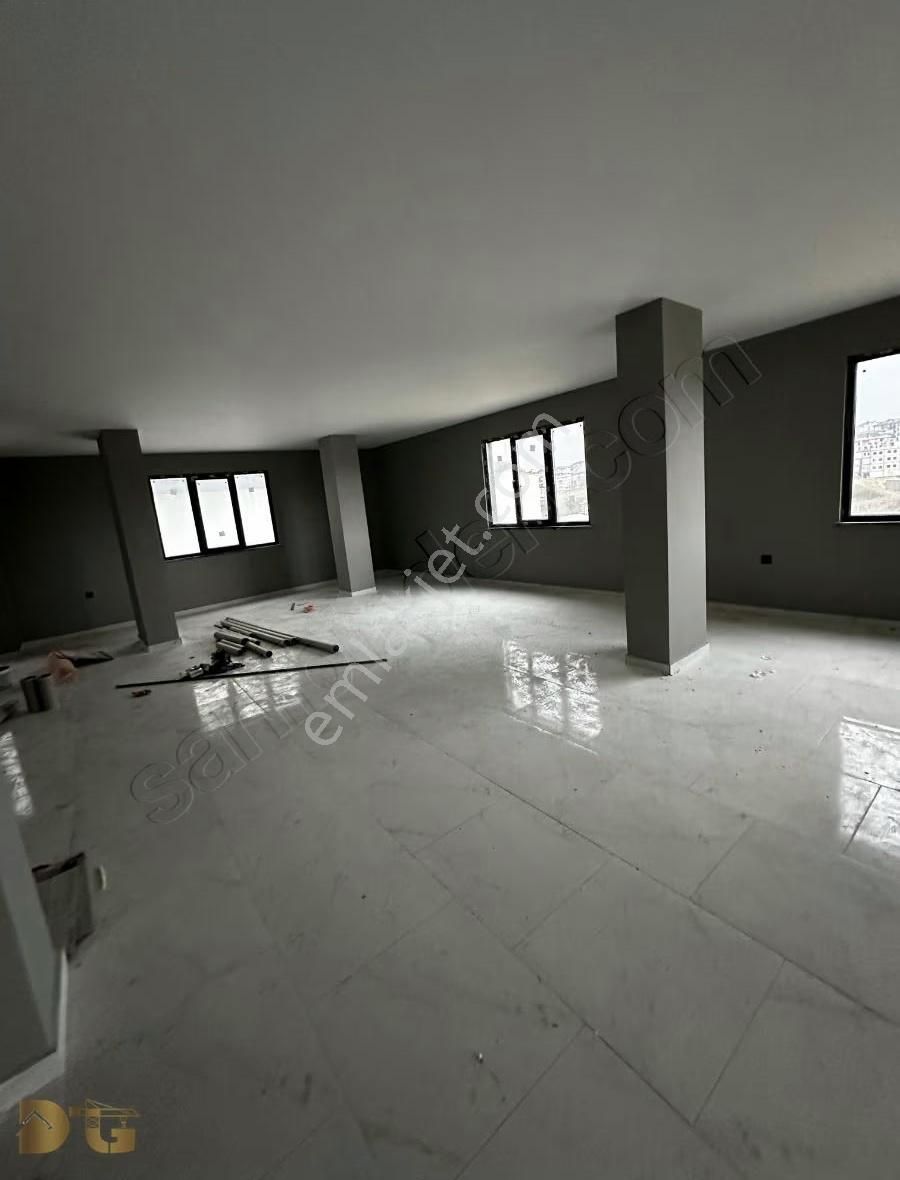 Taşoluk'ta Prestijli Lokasyonda Kiralık 500 M2 Sıfır Dükkan - Görsel 8