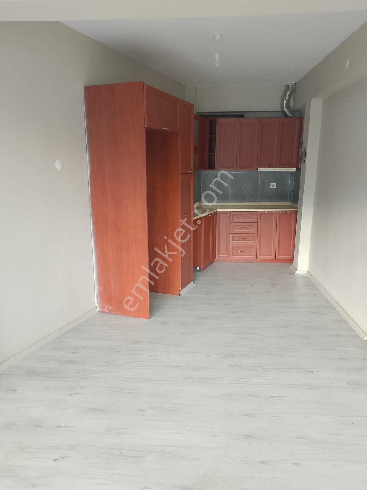 Aydın Söke Konak Mah. 1+1 Boş Eşyasız Kiralık Daire
