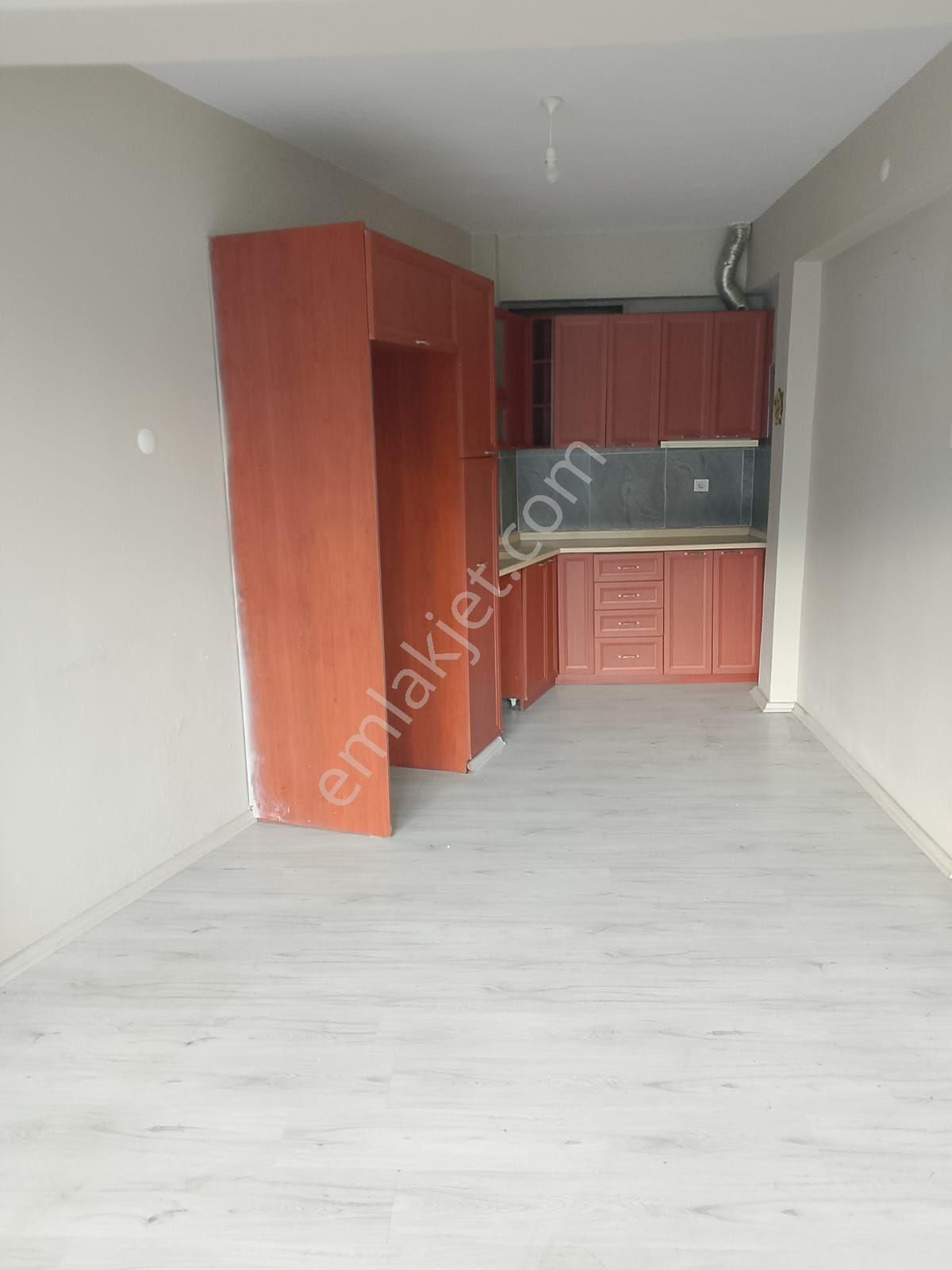 Aydın Söke Konak Mah. 1+1 Boş Eşyasız Kiralık Daire - Görsel 2