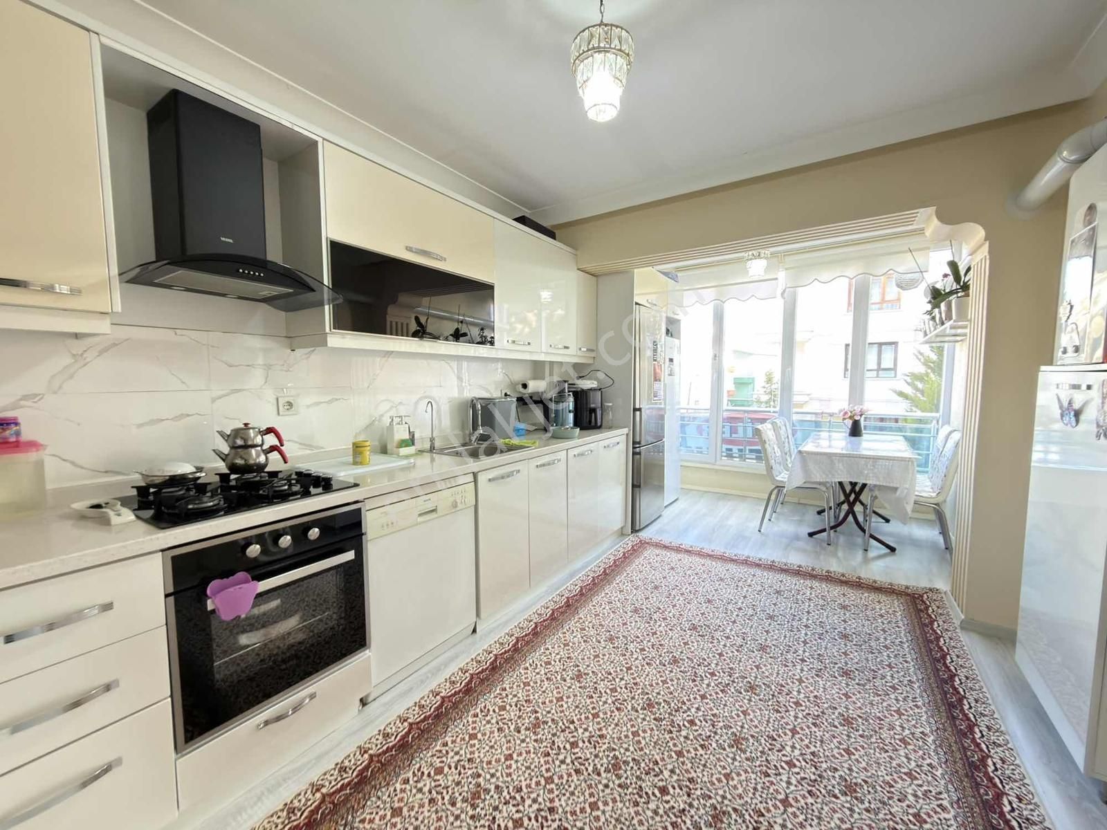 Seyitler Cad. Yakını 4+1 Yeni Bina Asansörlü Ebeveyn Banyolu Gny