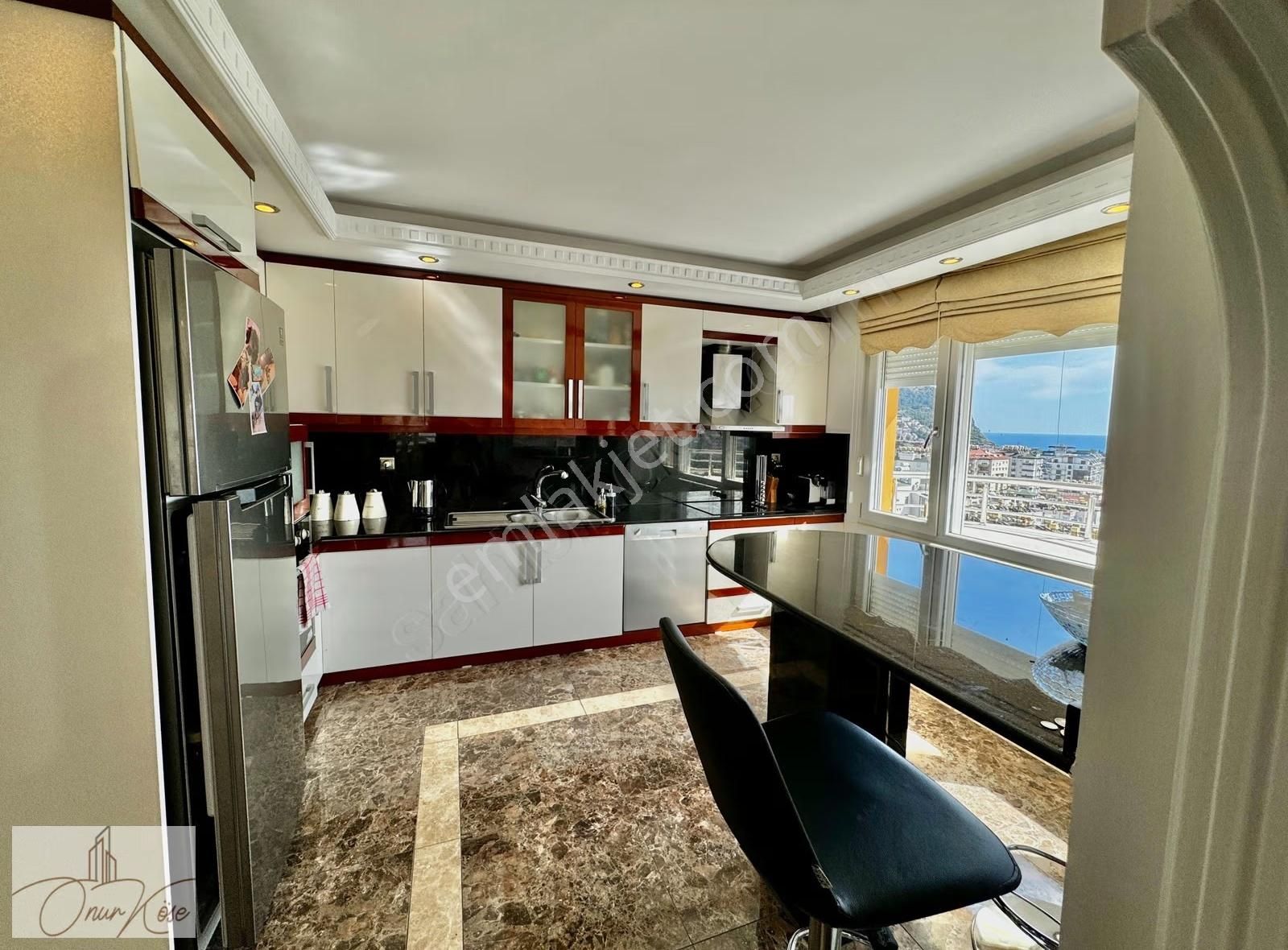 Alanya Merkezde 5+2 Full Deniz Ve Kale Manzaralı Özel Daire - Görsel 26