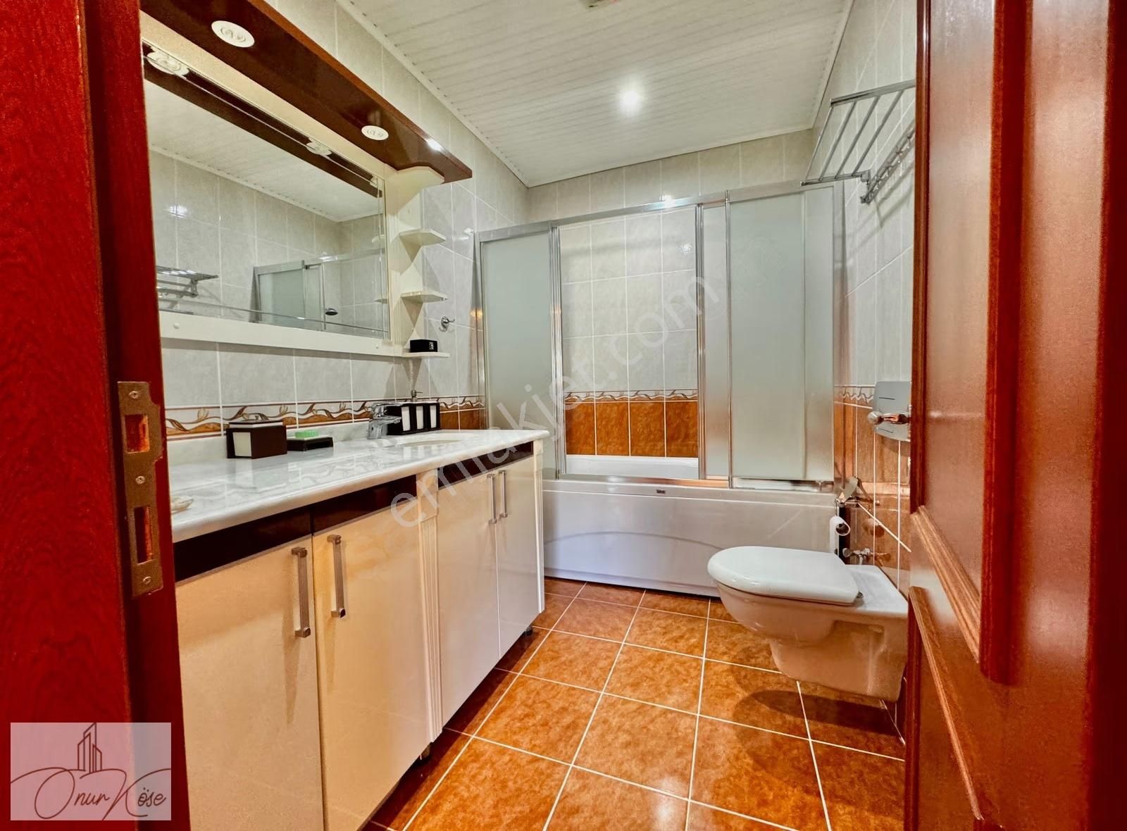 Alanya Merkezde 5+2 Full Deniz Ve Kale Manzaralı Özel Daire - Görsel 31